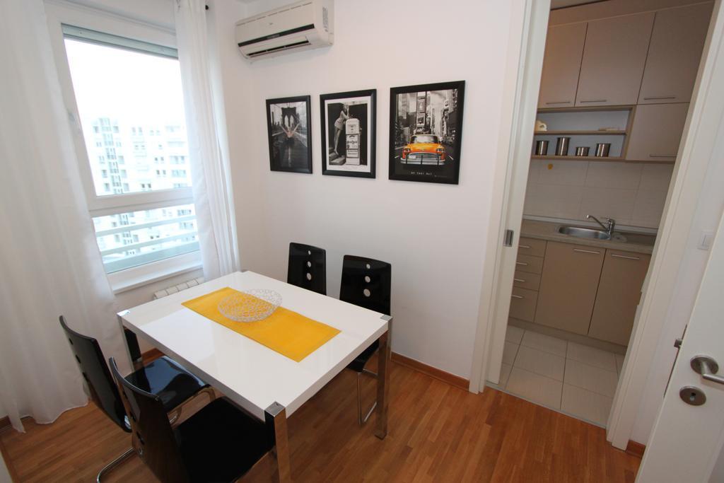 New Belgrade Apartment Neven, Parking 5 Evra Dan Esterno foto